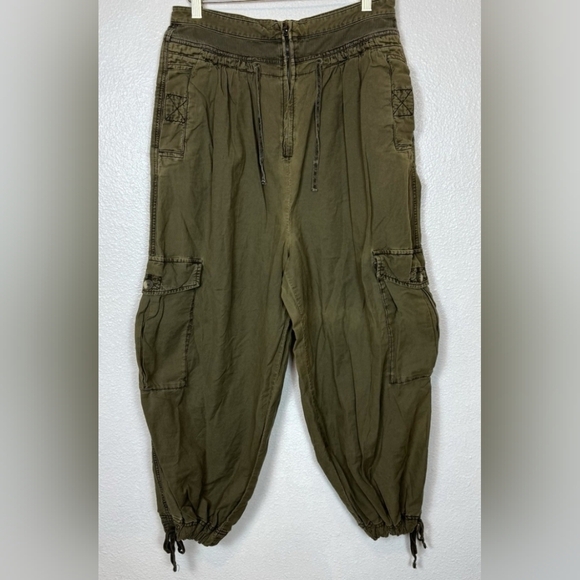 Free People Pants - Free People Green Cargo Pants with Elastic Ankle Cuffs